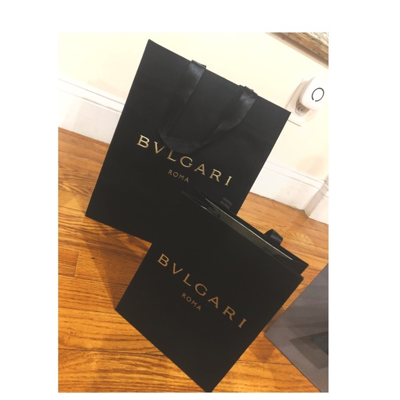 Designer Chanel, Gucci, LV, Dior, Dolce & Gabbana shopping bags - Picture 12 of 15